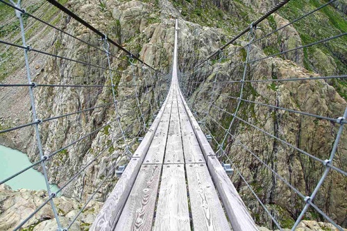 Vliesová fototapeta Trift Bridge 375 x 250 cm