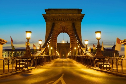 Vliesová fototapeta Most v Budapešti 375 x 250 cm