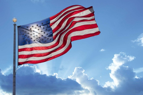 Vliesová fototapeta Americká vlajka ve větru 375 x 250 cm