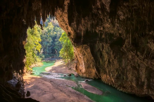 Vliesová fototapeta Jeskyně v Thajsku 375 x 250 cm